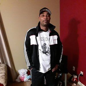 Meet your Posher, Derrick